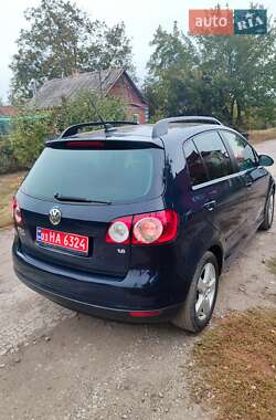 Хетчбек Volkswagen Golf 2008 в Лозовій