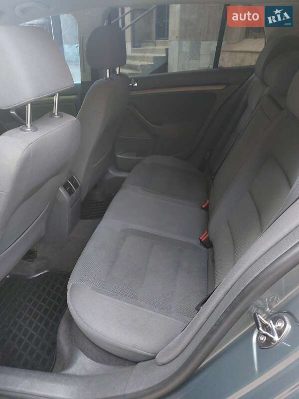 Хэтчбек Volkswagen Golf 2005 в Ивано-Франковске фото 30 Хэтчбек Volkswagen Golf 2005 в Ивано-Франковске