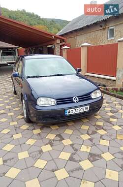 Хетчбек Volkswagen Golf 1997 в Виноградові