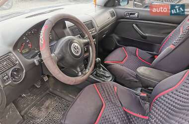 Хэтчбек Volkswagen Golf 1998 в  фото 6 Хэтчбек Volkswagen Golf 1998 в