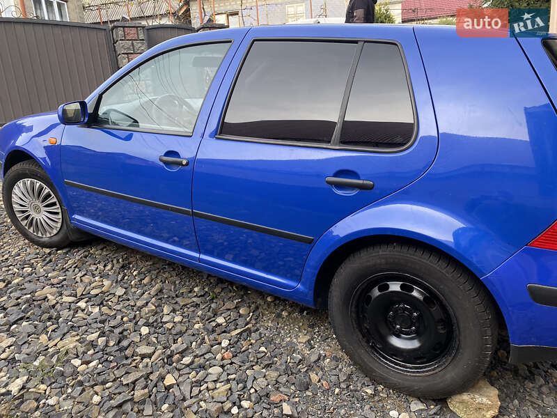 Хэтчбек Volkswagen Golf 1999 в Иршаве