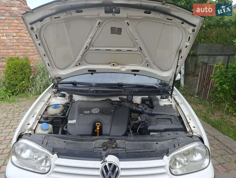 Універсал Volkswagen Golf 2005 в Івано-Франківську