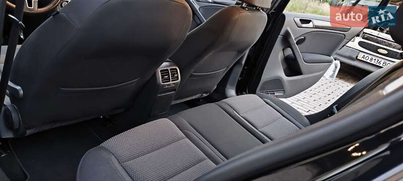 Хетчбек Volkswagen Golf 2009 в Мукачевому