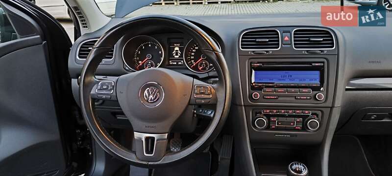 Хетчбек Volkswagen Golf 2009 в Мукачевому