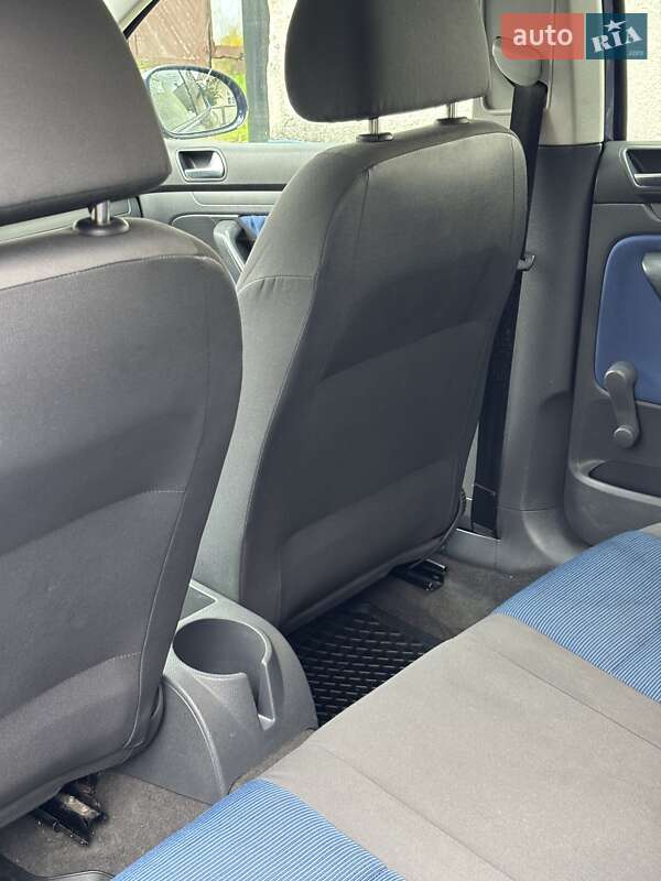 Хэтчбек Volkswagen Golf 2006 в Ивано-Франковске