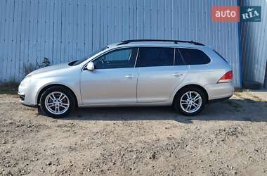 Универсал Volkswagen Golf 2009 в Горохове