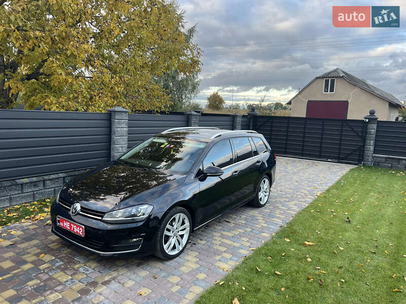 Універсал Volkswagen Golf 2014 в Рівному