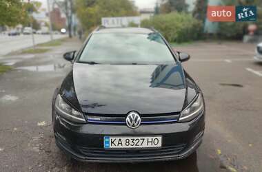 Універсал Volkswagen Golf 2014 в Києві