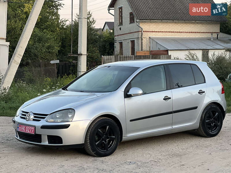 Volkswagen Golf 2004