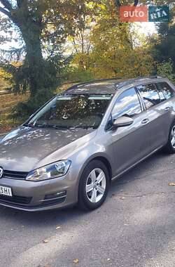 Хэтчбек Volkswagen Golf 2015 в Прилуках