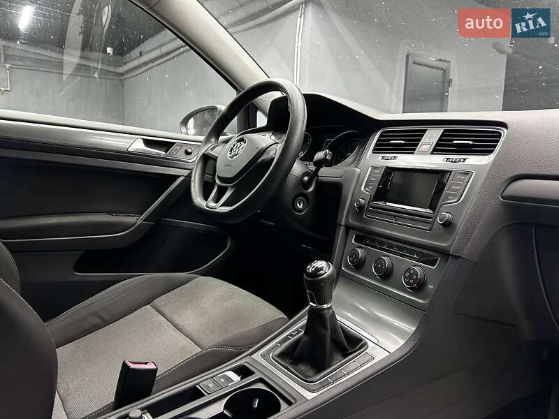 Хэтчбек Volkswagen Golf 2012 в Черновцах фото 17 Хэтчбек Volkswagen Golf 2012 в Черновцах