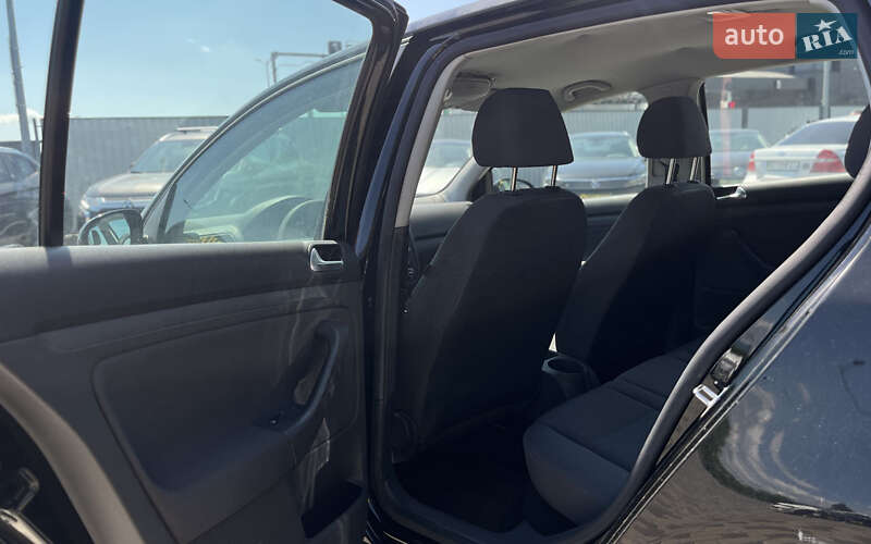 Хэтчбек Volkswagen Golf 2007 в Мукачево