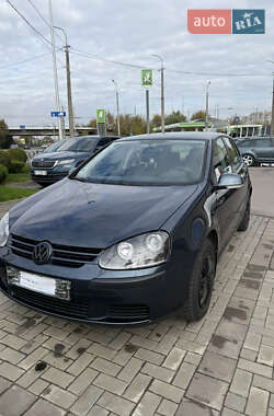 Хетчбек Volkswagen Golf 2005 в Луцьку
