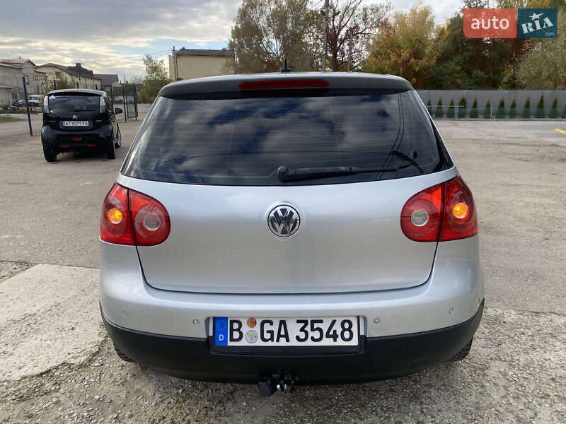 Хэтчбек Volkswagen Golf 2006 в Ивано-Франковске