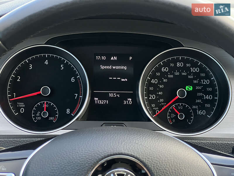 Хэтчбек Volkswagen Golf 2014 в Киеве