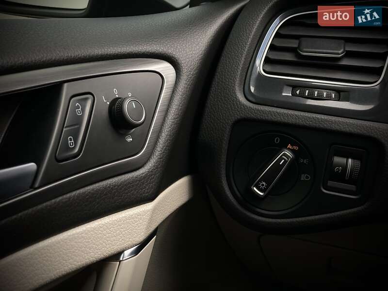 Хэтчбек Volkswagen Golf 2019 в Киеве фото 22 Хэтчбек Volkswagen Golf 2019 в Киеве