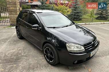 Хэтчбек Volkswagen Golf 2009 в Киеве