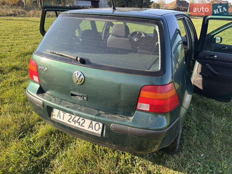 Хетчбек Volkswagen Golf 1999 в Снятині