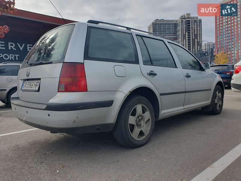 Volkswagen Golf 2002