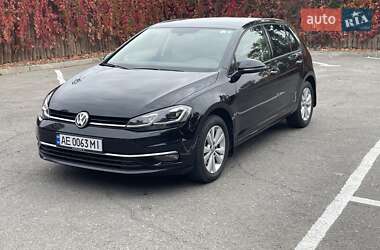 Хетчбек Volkswagen Golf 2020 в Дніпрі