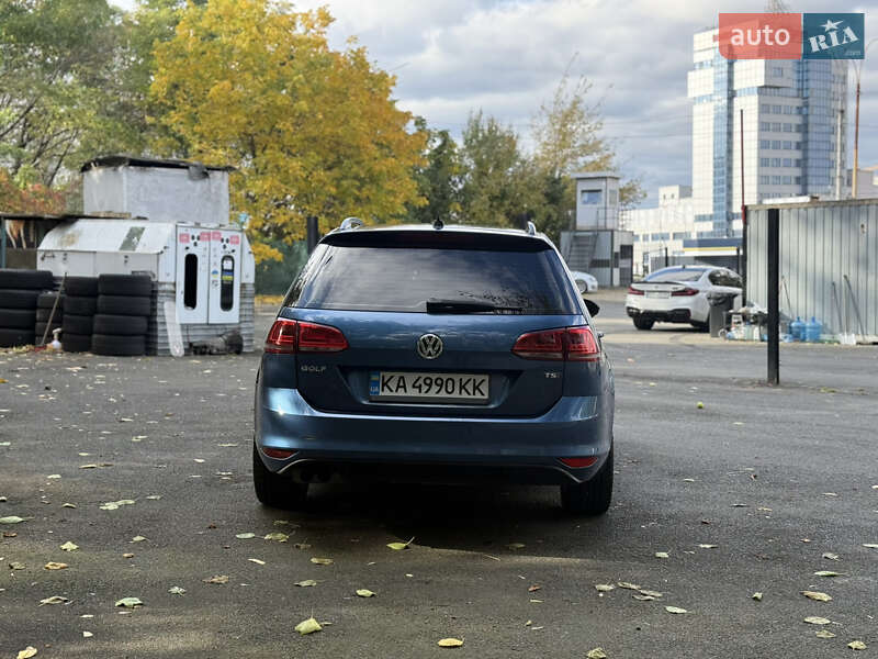 Универсал Volkswagen Golf 2015 в Киеве