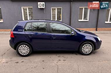 Хэтчбек Volkswagen Golf 2007 в 