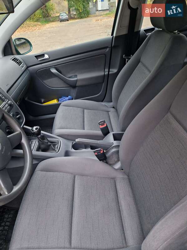 Хэтчбек Volkswagen Golf 2006 в Корсуне-Шевченковском фото 17 Хэтчбек Volkswagen Golf 2006 в Корсуне-Шевченковском
