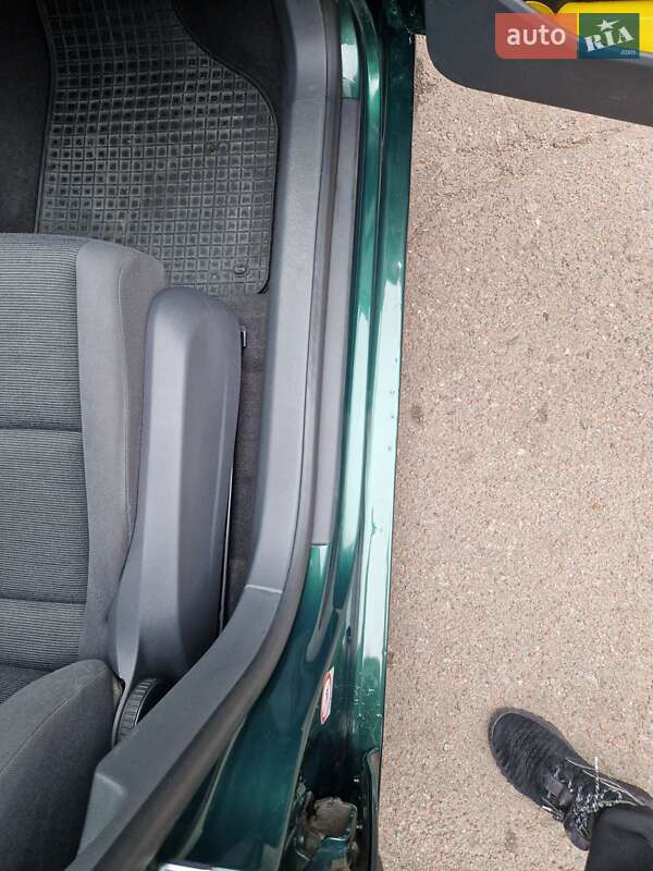 Хэтчбек Volkswagen Golf 2006 в Корсуне-Шевченковском фото 14 Хэтчбек Volkswagen Golf 2006 в Корсуне-Шевченковском