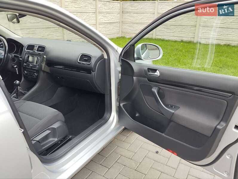 Универсал Volkswagen Golf 2011 в Луцке фото 25 Универсал Volkswagen Golf 2011 в Луцке