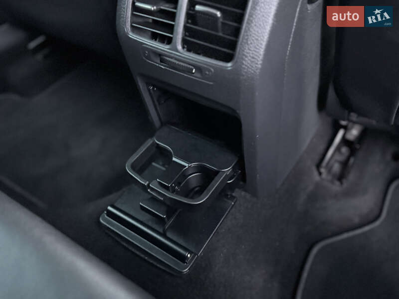 Хетчбек Volkswagen Golf 2010 в Дрогобичі