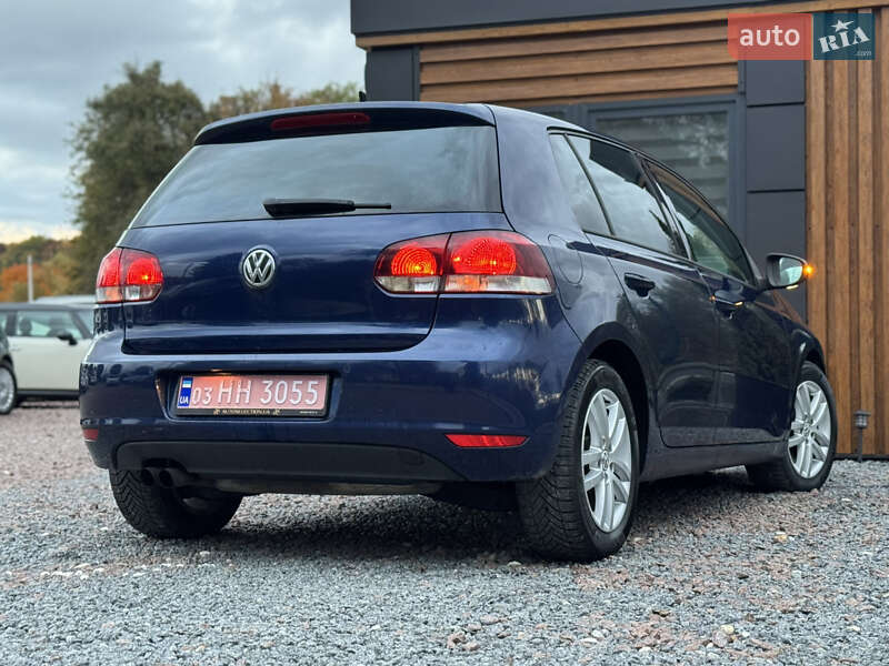Хетчбек Volkswagen Golf 2010 в Дрогобичі