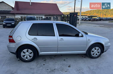 Хэтчбек Volkswagen Golf 2003 в  фото 13 Хэтчбек Volkswagen Golf 2003 в