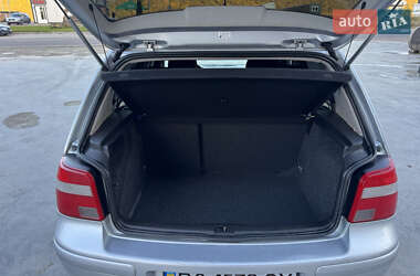 Хэтчбек Volkswagen Golf 2003 в  фото 18 Хэтчбек Volkswagen Golf 2003 в