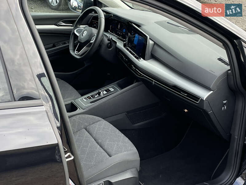 Универсал Volkswagen Golf 2022 в Луцке