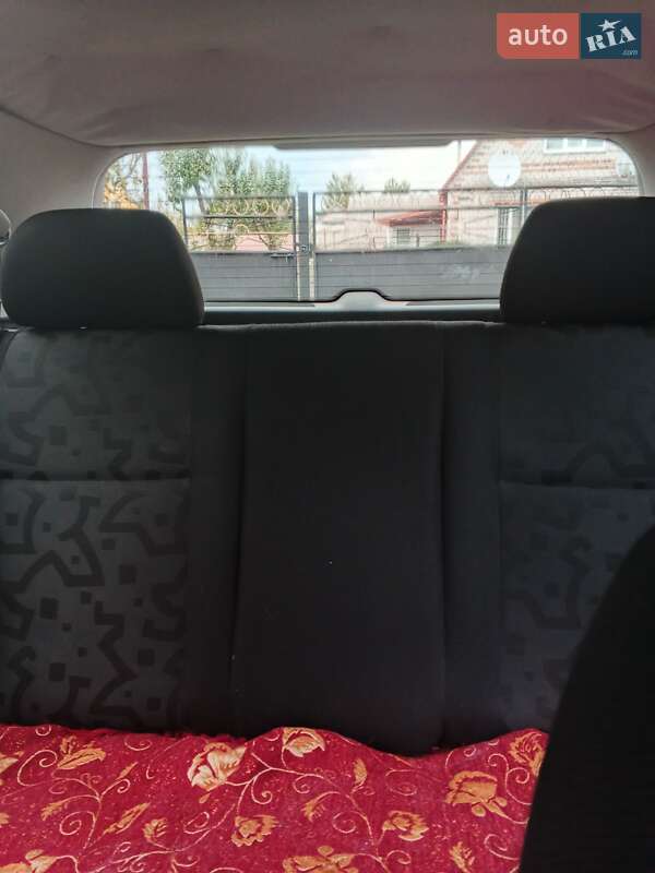 Хэтчбек Volkswagen Golf 2000 в Житомире фото 2 Хэтчбек Volkswagen Golf 2000 в Житомире