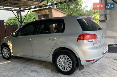 Хетчбек Volkswagen Golf 2010 в Тернополі