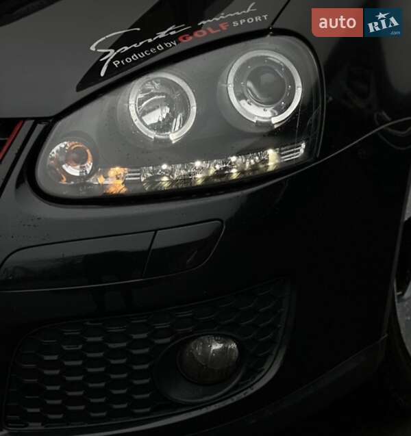 Хэтчбек Volkswagen Golf 2003 в Межгорье фото 2 Хэтчбек Volkswagen Golf 2003 в Межгорье