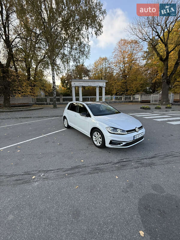 Хэтчбек Volkswagen Golf 2020 в Виннице