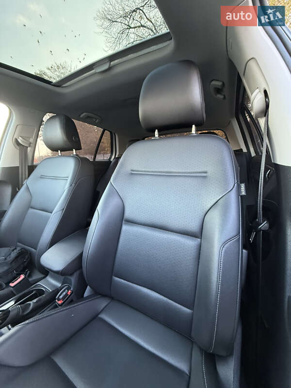 Хэтчбек Volkswagen Golf 2020 в Виннице