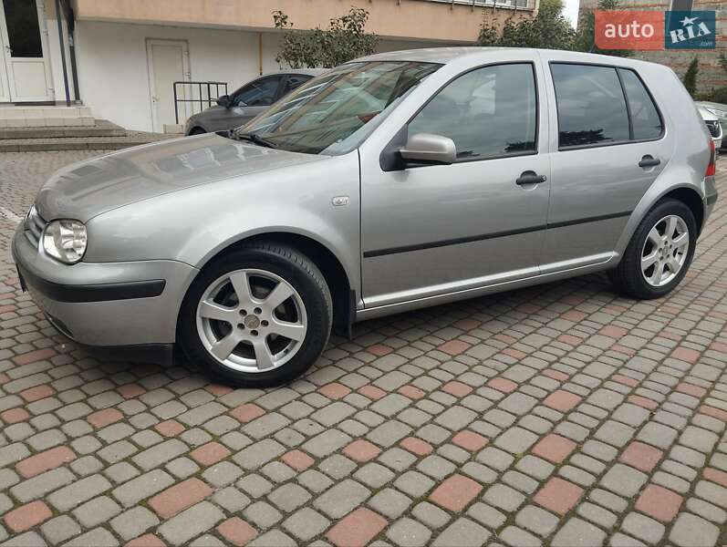 Хетчбек Volkswagen Golf 2002 в Кривому Розі фото 5 Хетчбек Volkswagen Golf 2002 в Кривому Розі
