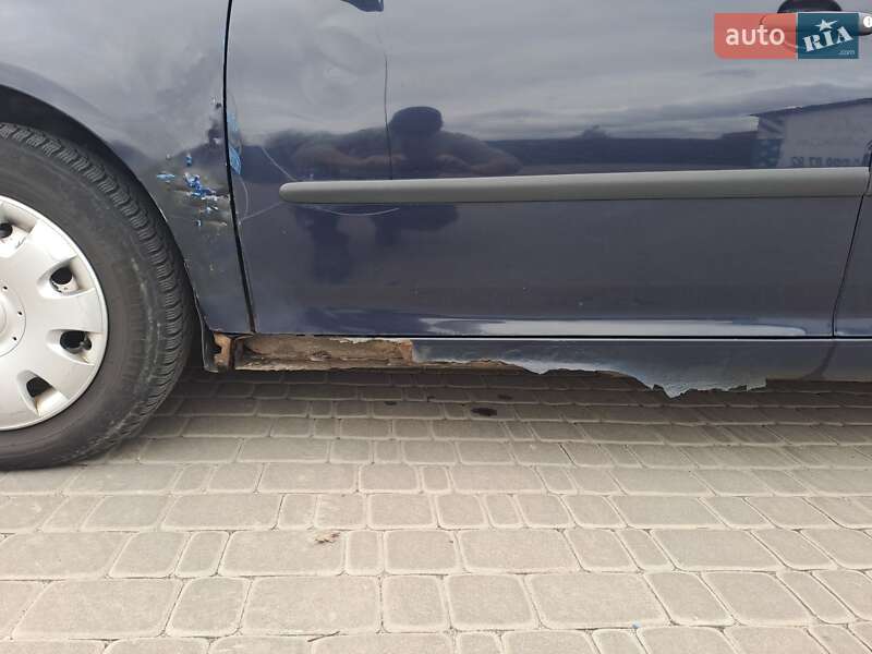 Хэтчбек Volkswagen Golf 2005 в Ирпене фото 7 Хэтчбек Volkswagen Golf 2005 в Ирпене