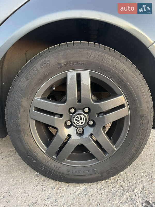 Хэтчбек Volkswagen Golf 1998 в Запорожье фото 9 Хэтчбек Volkswagen Golf 1998 в Запорожье