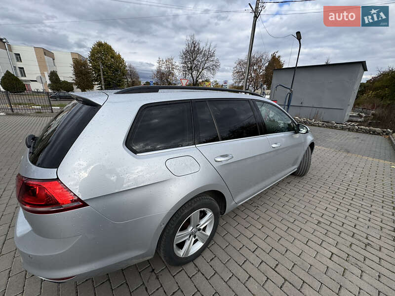 Універсал Volkswagen Golf 2014 в Івано-Франківську