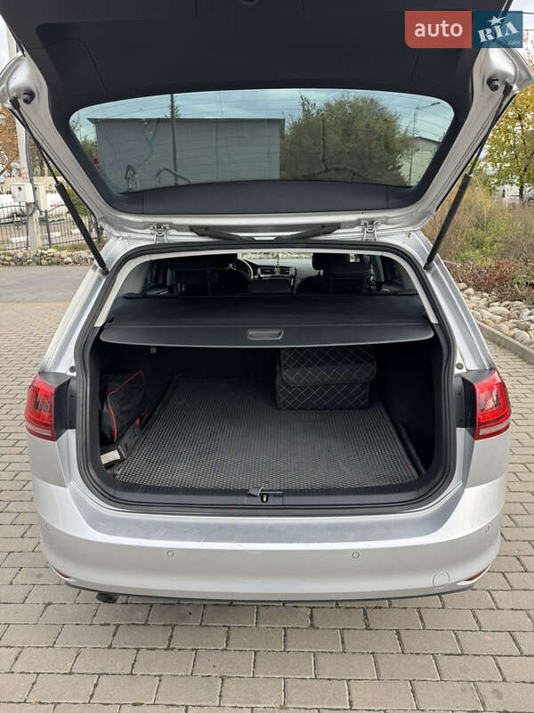 Універсал Volkswagen Golf 2014 в Івано-Франківську