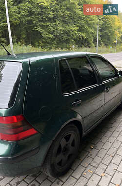 Хэтчбек Volkswagen Golf 2001 в  фото 3 Хэтчбек Volkswagen Golf 2001 в