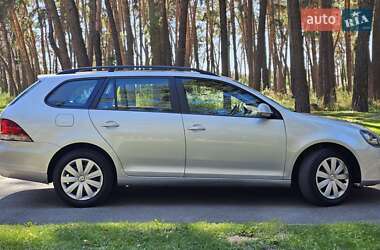 Универсал Volkswagen Golf 2011 в 