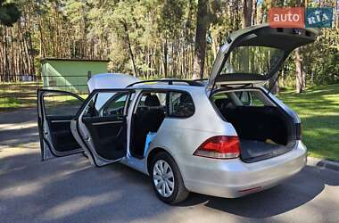Универсал Volkswagen Golf 2011 в 