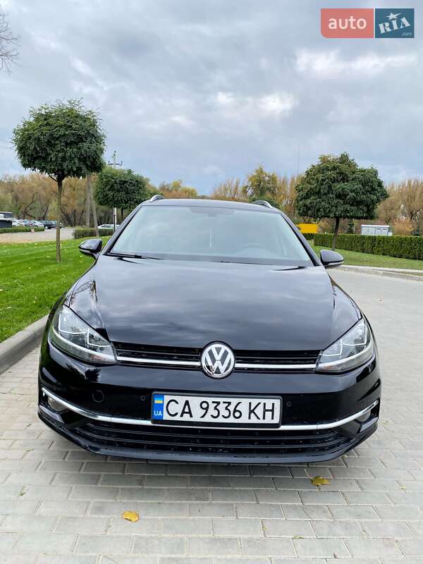 Универсал Volkswagen Golf 2018 в Умани