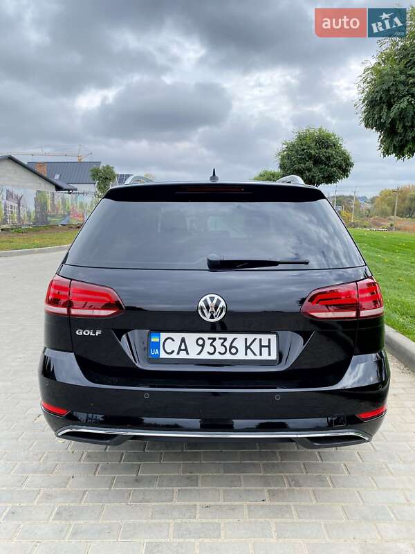 Универсал Volkswagen Golf 2018 в Умани