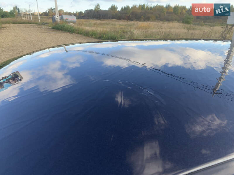 Хетчбек Volkswagen Golf 2001 в Львові